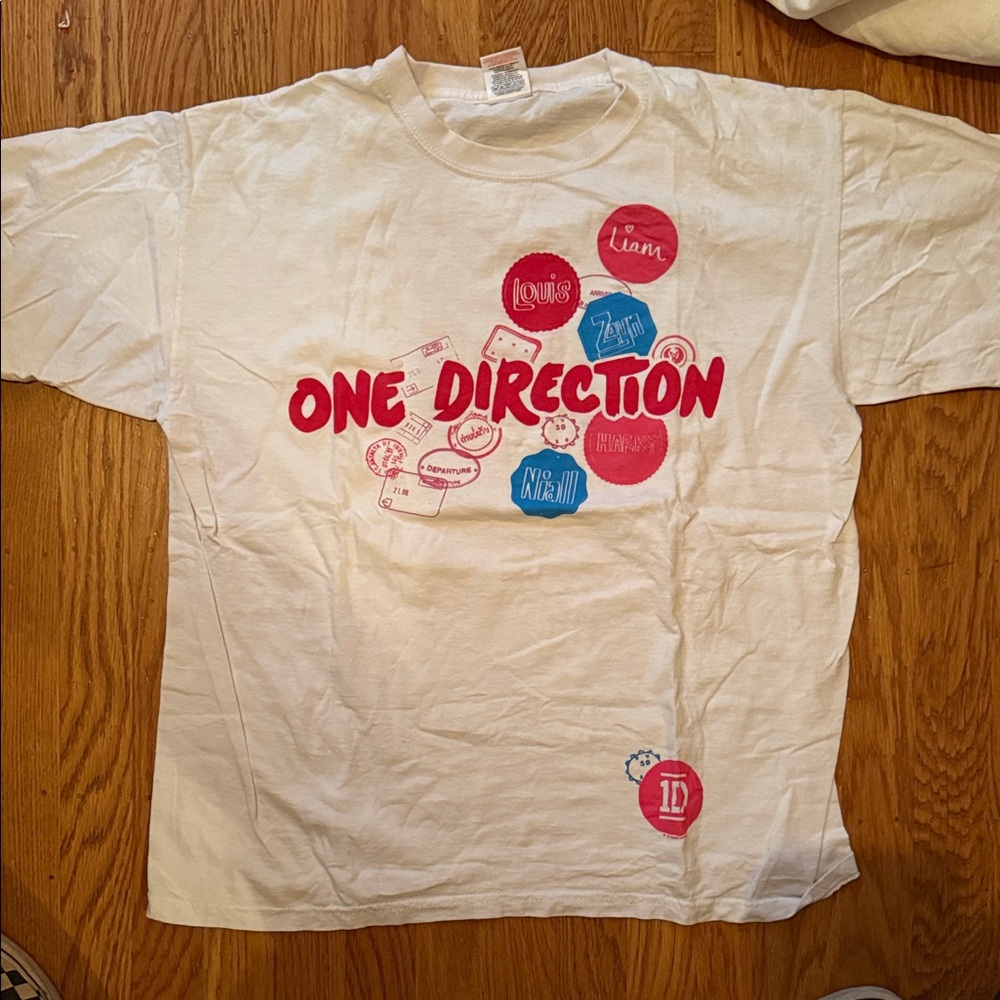 One Direction Tour Merch Graphic T Shirt